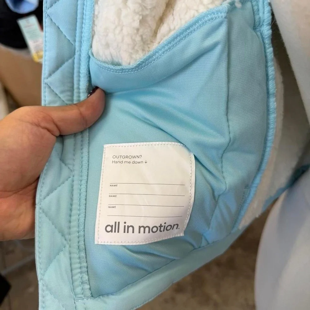 Brand new with tags All in Motion kids softshell fleece jacket 💙